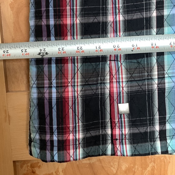 Vest - Picture 6 of 7